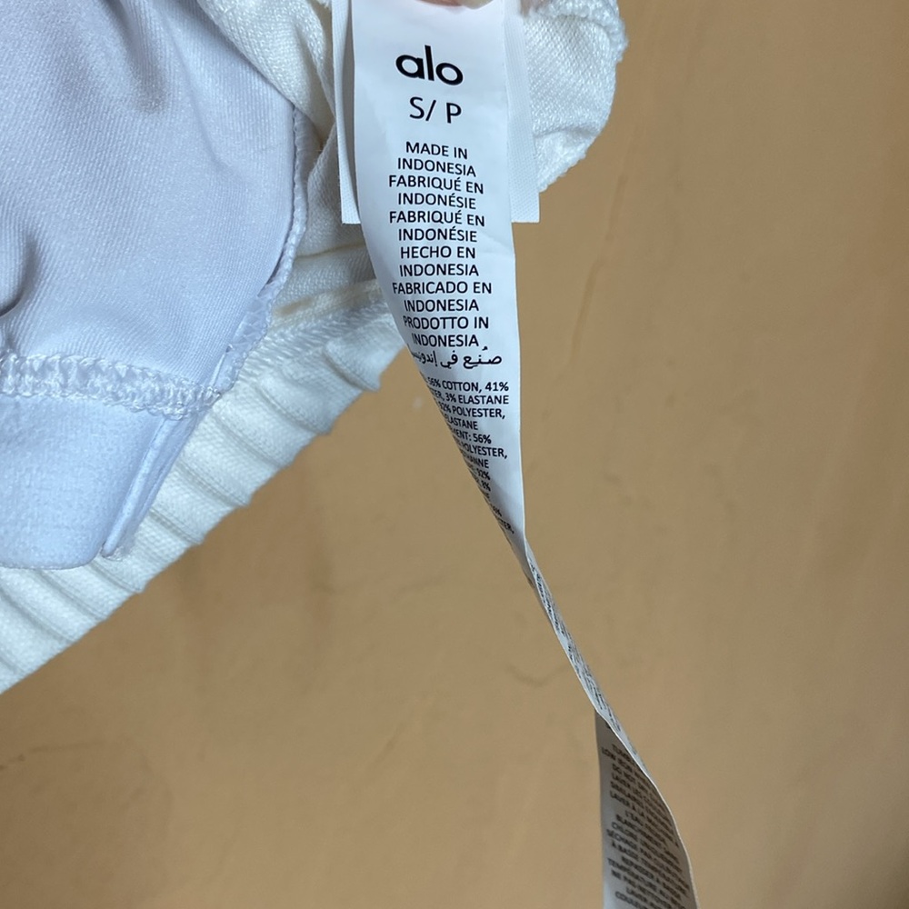 NWOT Alo Cropped  Polo - Picture 6 of 6